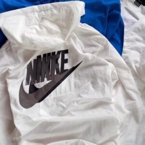 Men’s Lightweight Hooded Wind Jacket